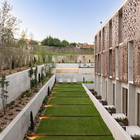 מלון Innside By Melia Centro 4*