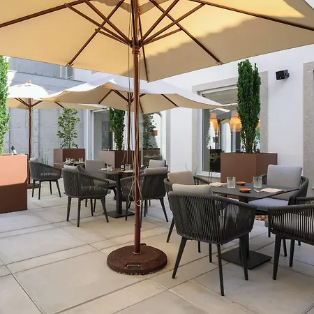 Innside By Melia Centro מלון בראגה